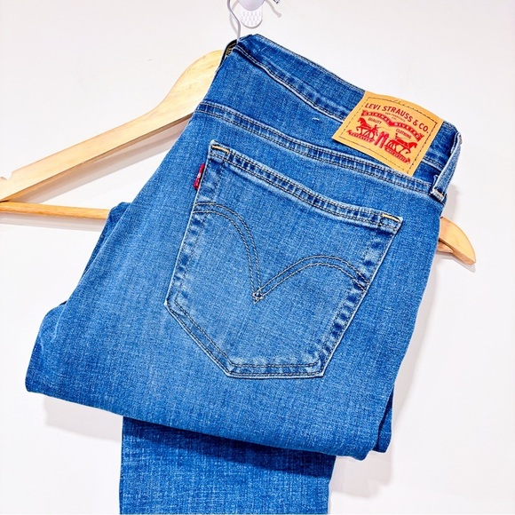 LEVI’S – Distressed boyfriend jeans | Classic relaxed denim * - Picture 10 of 11